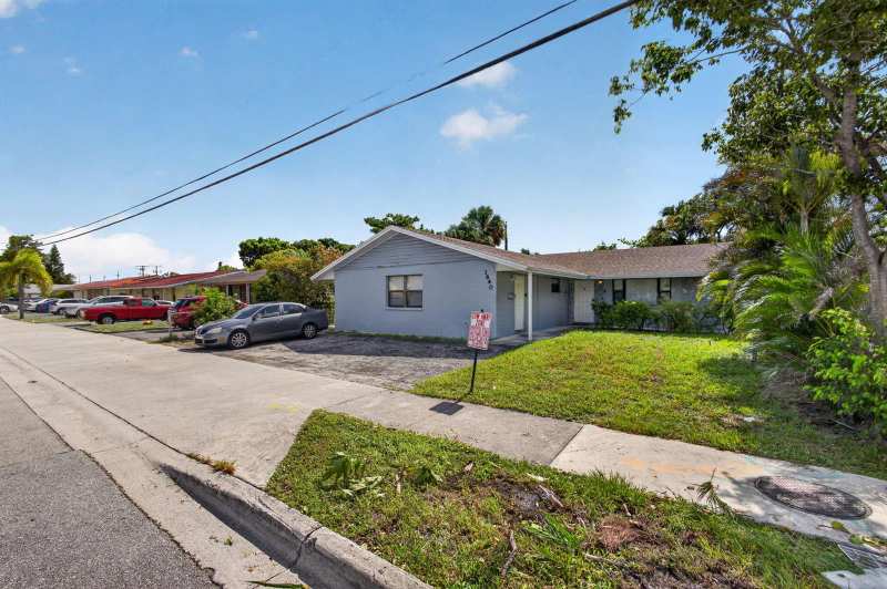3640 Avenue J, West Palm Beach FL 33404