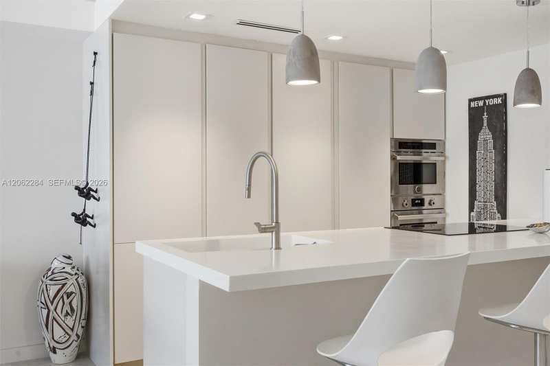 5600 Collins Ave # 5A, Miami Beach FL 33140