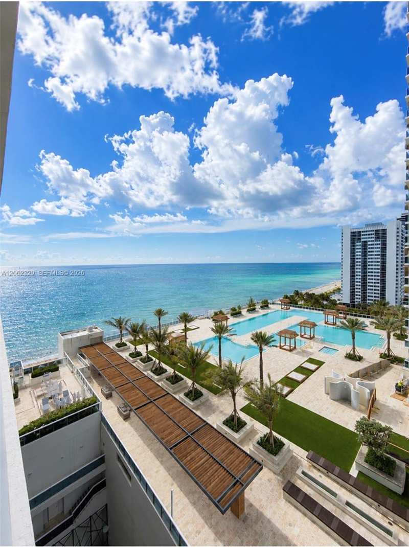 1830 S Ocean Dr # 1405, Hallandale Beach FL 33009