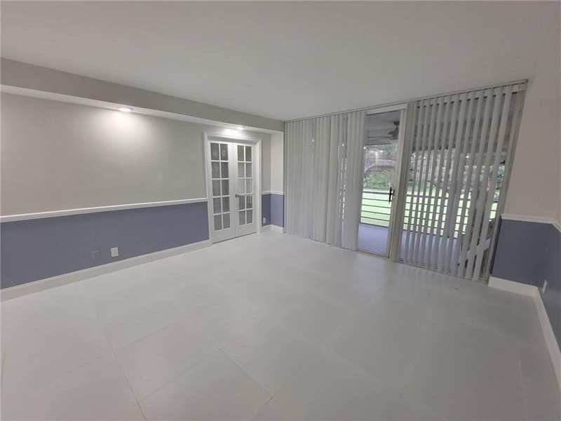 800 E CYPRESS Lane # 202, Pompano Beach FL 33069