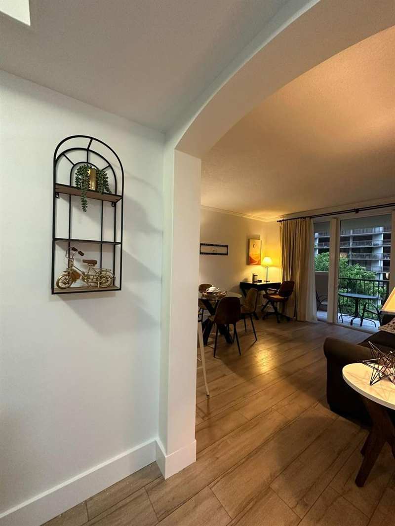 2951 S Bayshore Drive # 805, Miami FL 33133