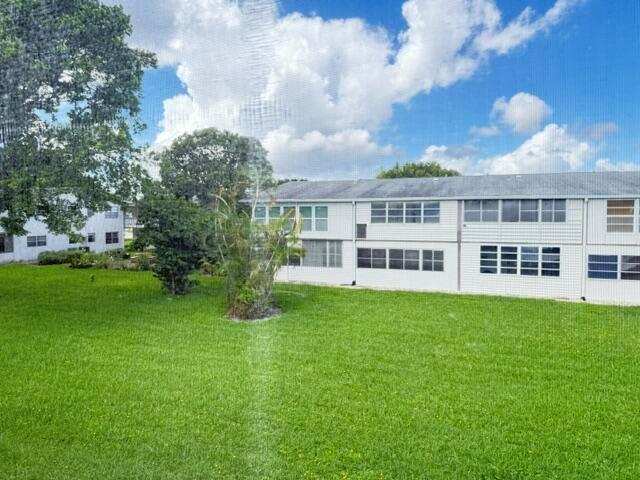 430 CHATHAM U # 430, West Palm Beach FL 33417