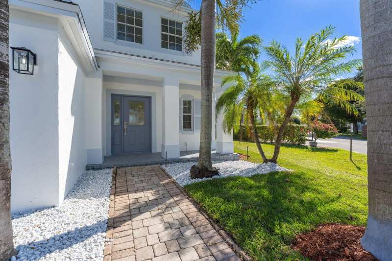 31 Swallow Drive, Boynton Beach FL 33436