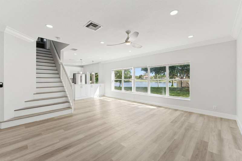 31 Swallow Drive, Boynton Beach FL 33436