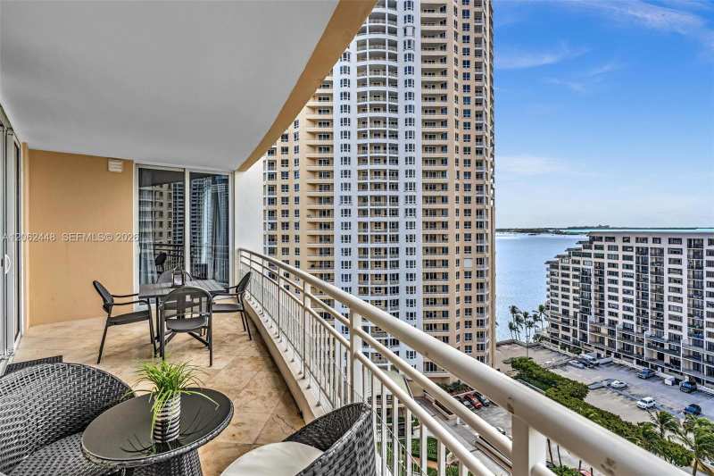 848 Brickell Key Dr # 1805, Miami FL 33131