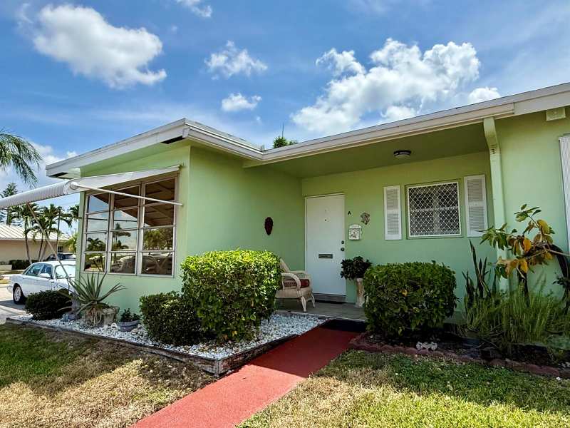 100 Pine Point Drive # A, Boynton Beach FL 33435
