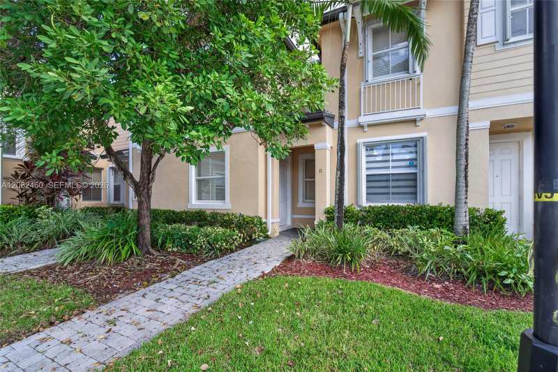 2885 SE 1st Dr # 11, Homestead FL 33033