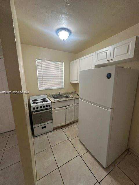 110 W 26th St # 4, Hialeah FL 33010