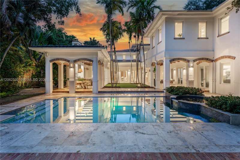 2820 Brickell Ave, Miami FL 33129