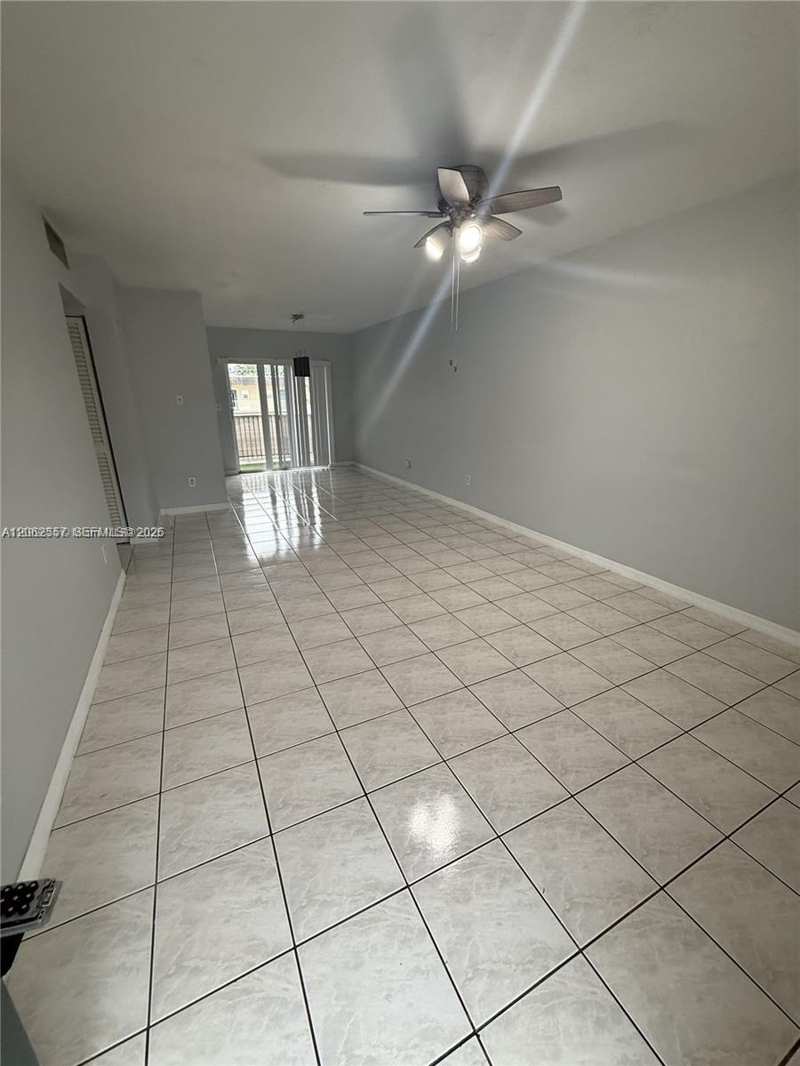 7505 SW 82nd St # 314, Miami FL 33143