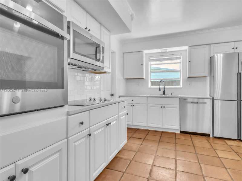 10015 SW 85th Ter, Miami FL 33173