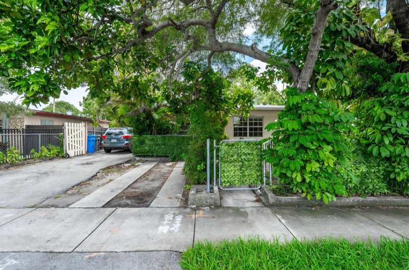 3401 SW 48TH Avenue, Hollywood FL 33023