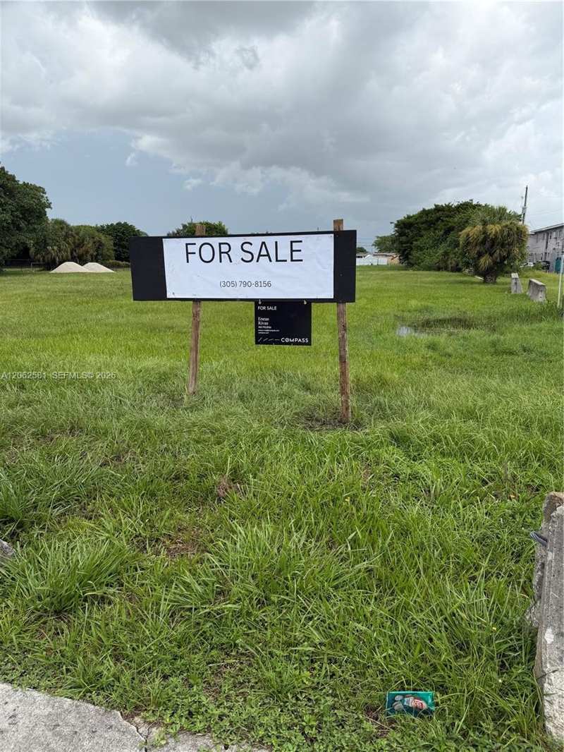 2203 NW 143, Opa-Locka FL 33054