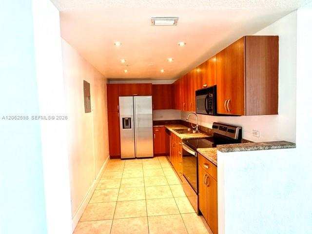 7501 E Treasure Dr # 5H, North Bay Village FL 33141