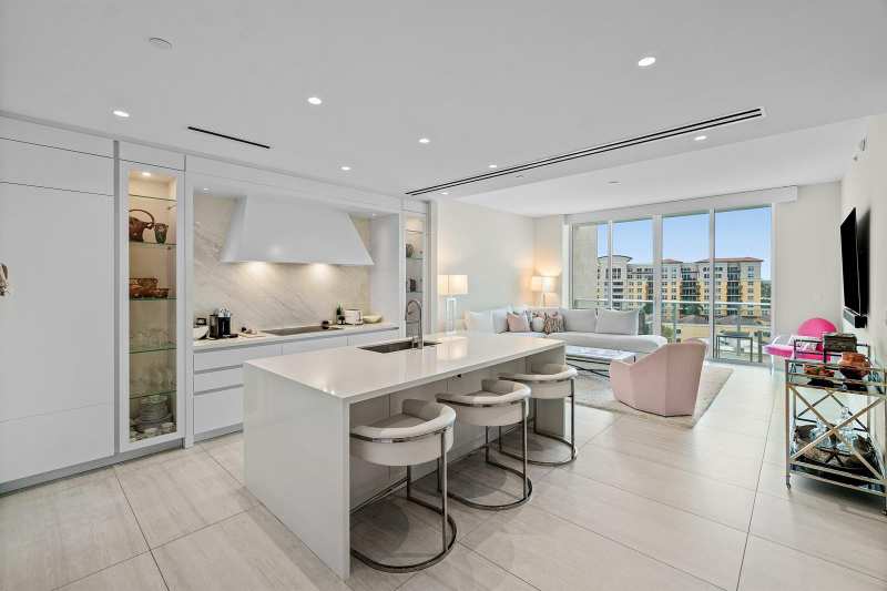 200 SE Mizner Boulevard # 810, Boca Raton FL 33432