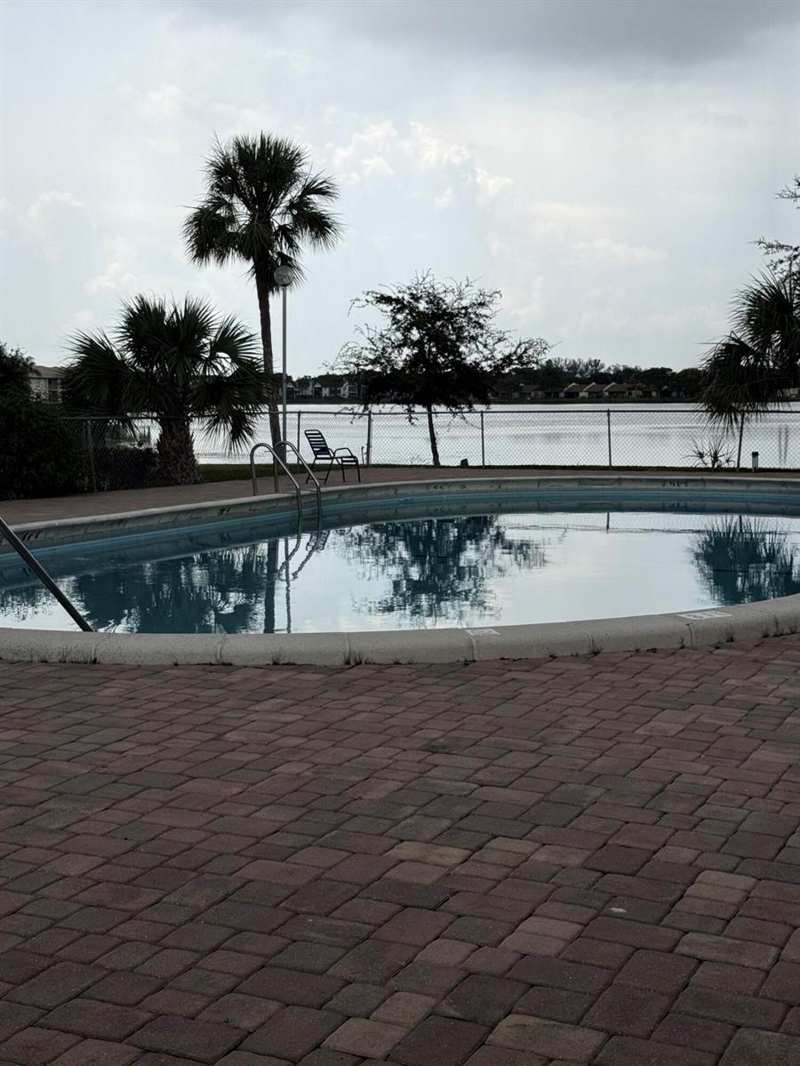426 LAKESIDE Drive # 249, Margate FL 33063