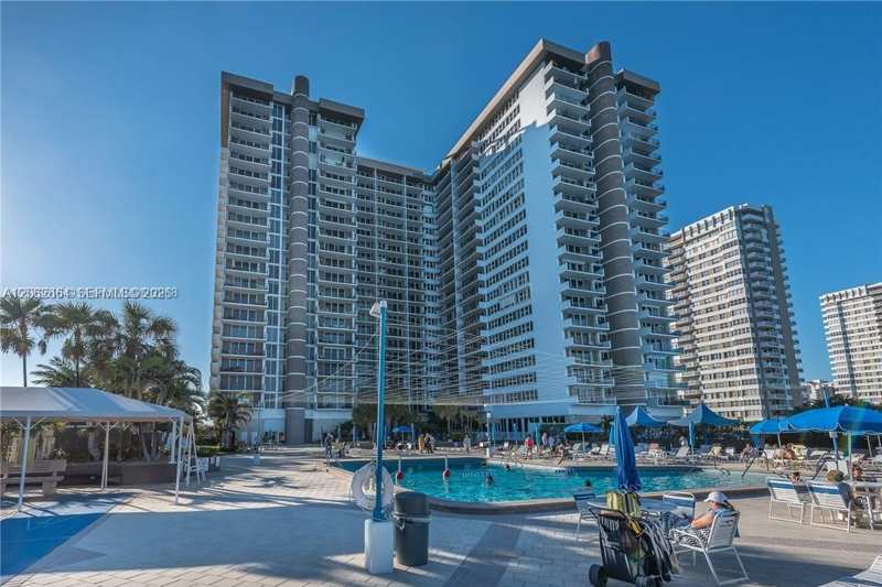 2030 S Ocean Dr # 2223, Hallandale Beach FL 33009