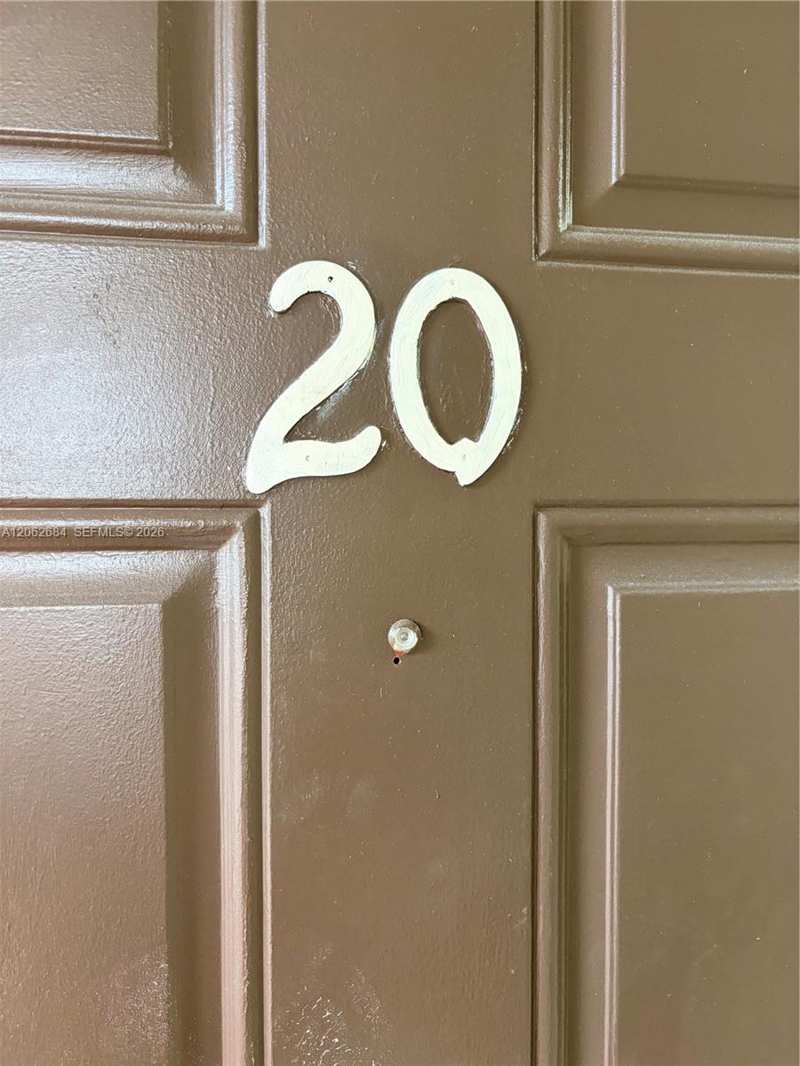 6278 W 22nd Ct # 20, Hialeah FL 33016