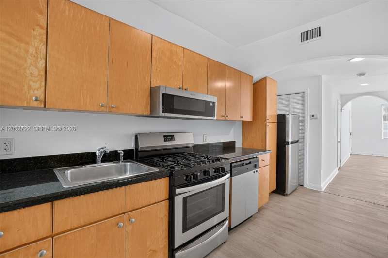 1027 Euclid Ave # 2, Miami Beach FL 33139