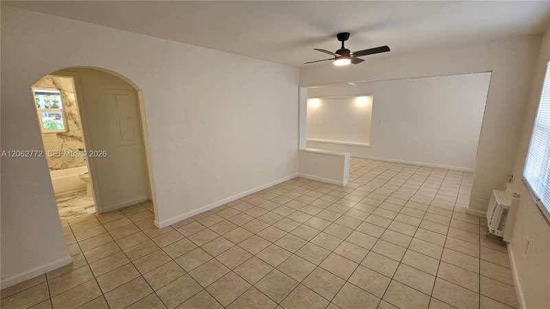 6118 Plunkett St # 1, Hollywood FL 33023