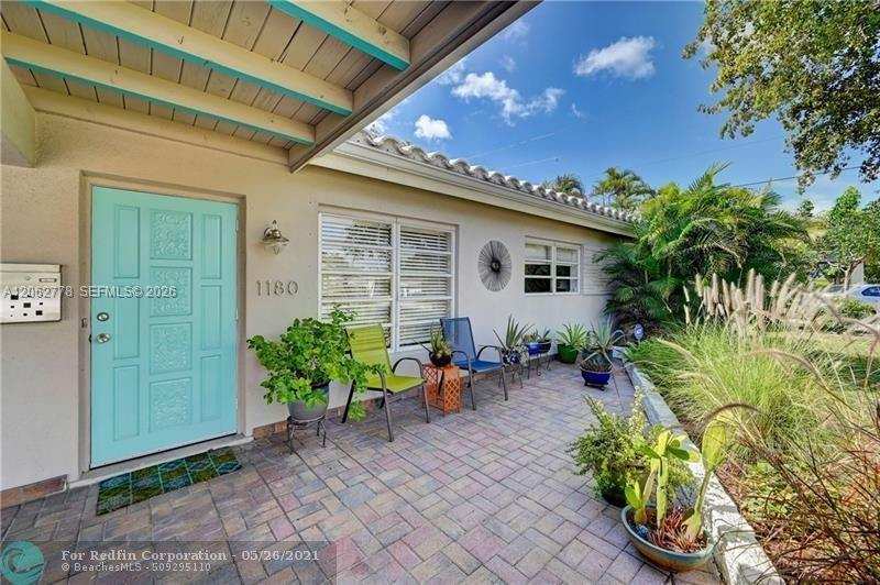 1180 SW 4th Ter, Pompano Beach FL 33060