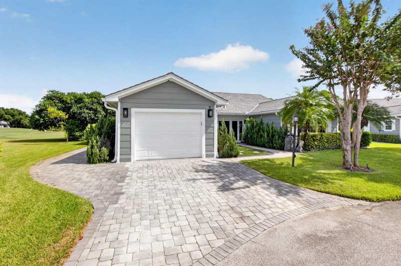 11 HOLLY, Boynton Beach FL 33436
