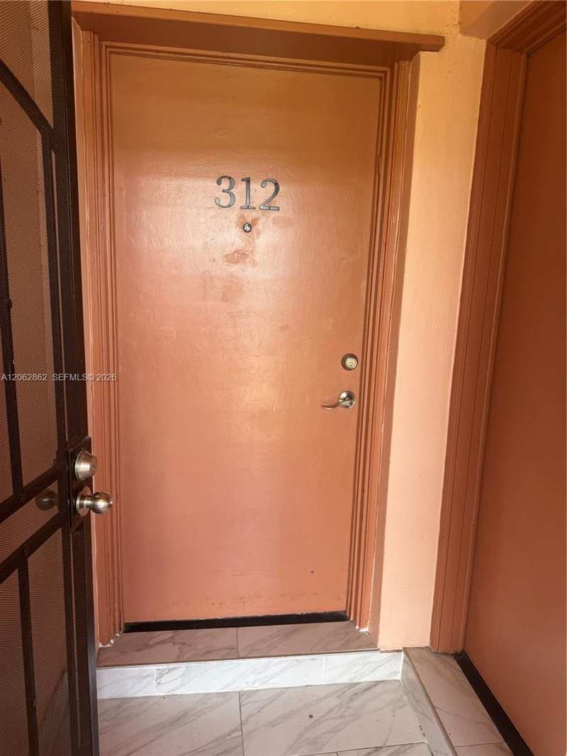 19001 NE 14th Ave # 312, Miami FL 33179