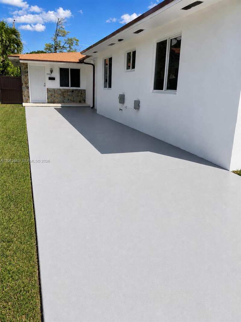 2829 SW 32nd Ct # 2, Miami FL 33133