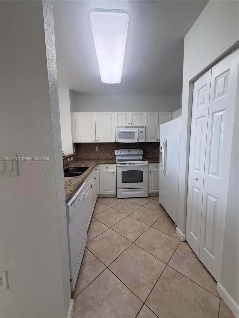 3064 SE 1st Dr # 7, Homestead FL 33033