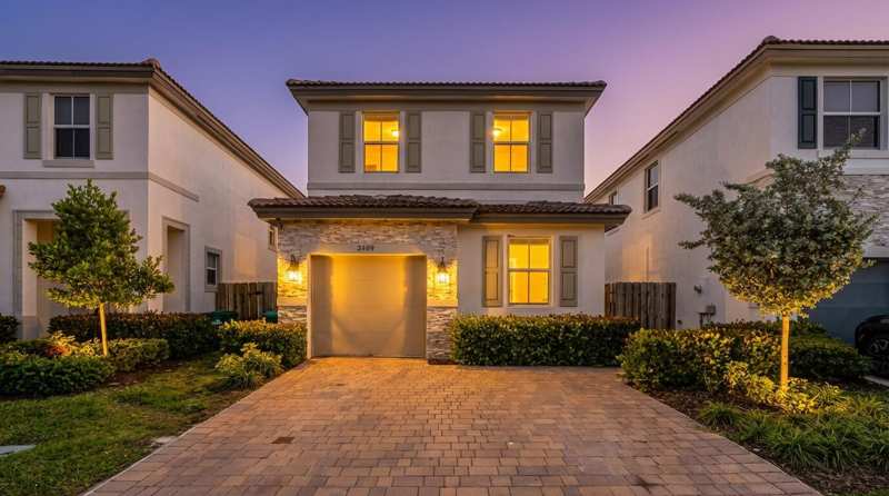 2409 NW 131ST Circle, Miami FL 33167