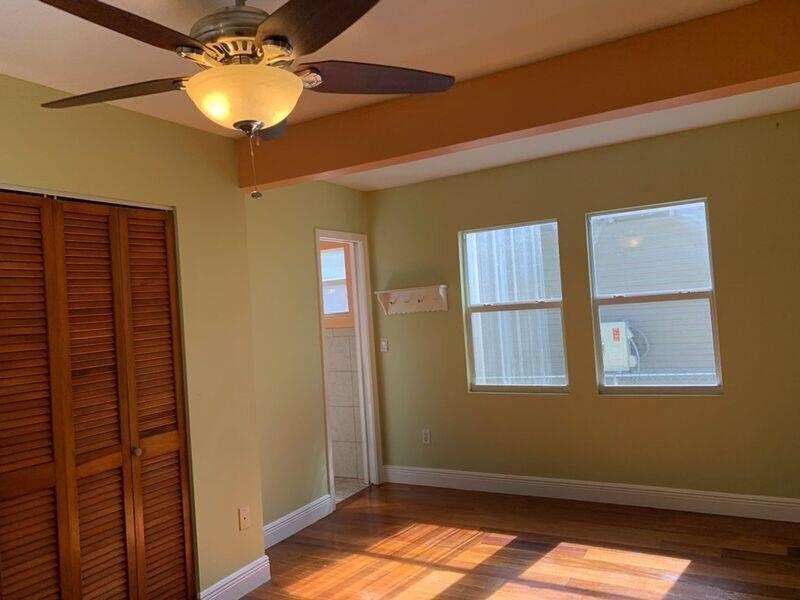 215 S OCEAN BREEZE, FL 33460
