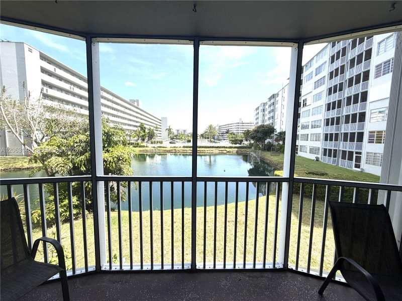 1770 NE 191st St # 1, Miami FL 33179