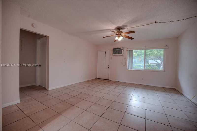 715 N 58th Ave # 1, Hollywood FL 33021