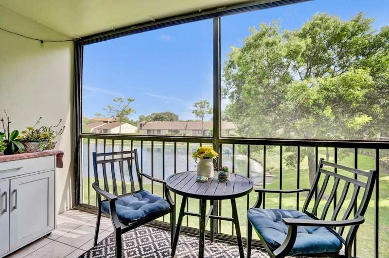 608 Sea Pine Way # E2, FL 33415