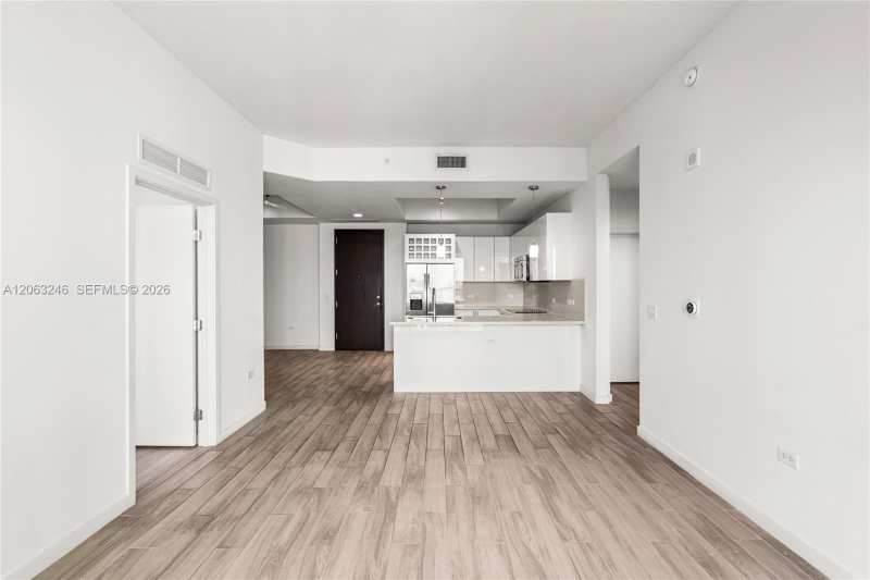 999 SW 1st Ave, Miami FL 33130