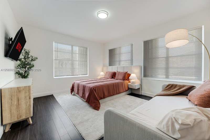 301 SW 10th Ave # 2, Miami FL 33130