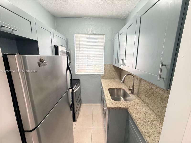 301 SW 10th Ave # 4, Miami FL 33130
