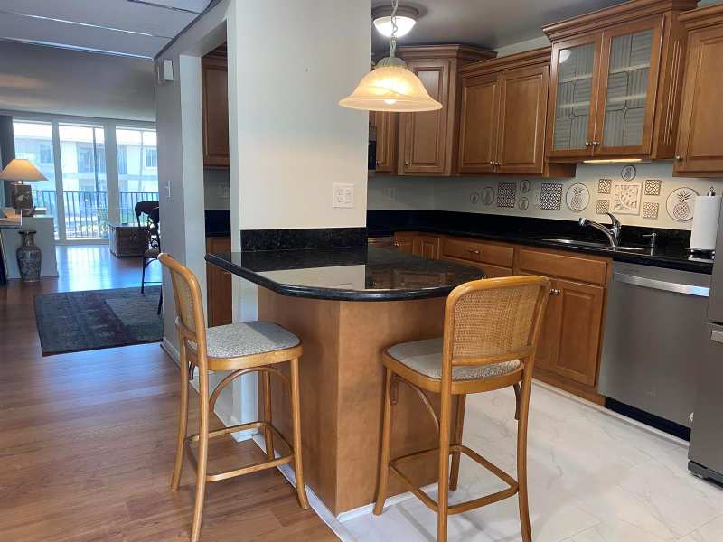 1 Royal Palm Way # 201, Boca Raton FL 33432