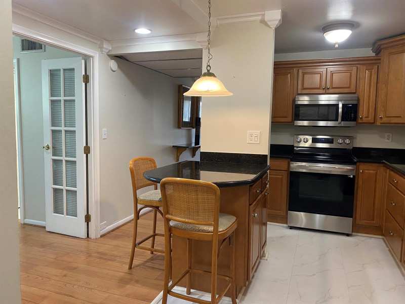 1 Royal Palm Way # 201, Boca Raton FL 33432