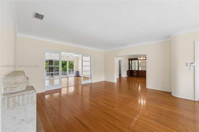 2514 E Granada Blvd, Coral Gables FL 33134