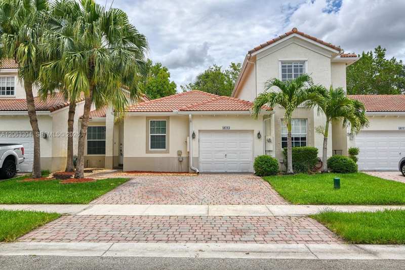18743 SW 27th St, Miramar FL 33029