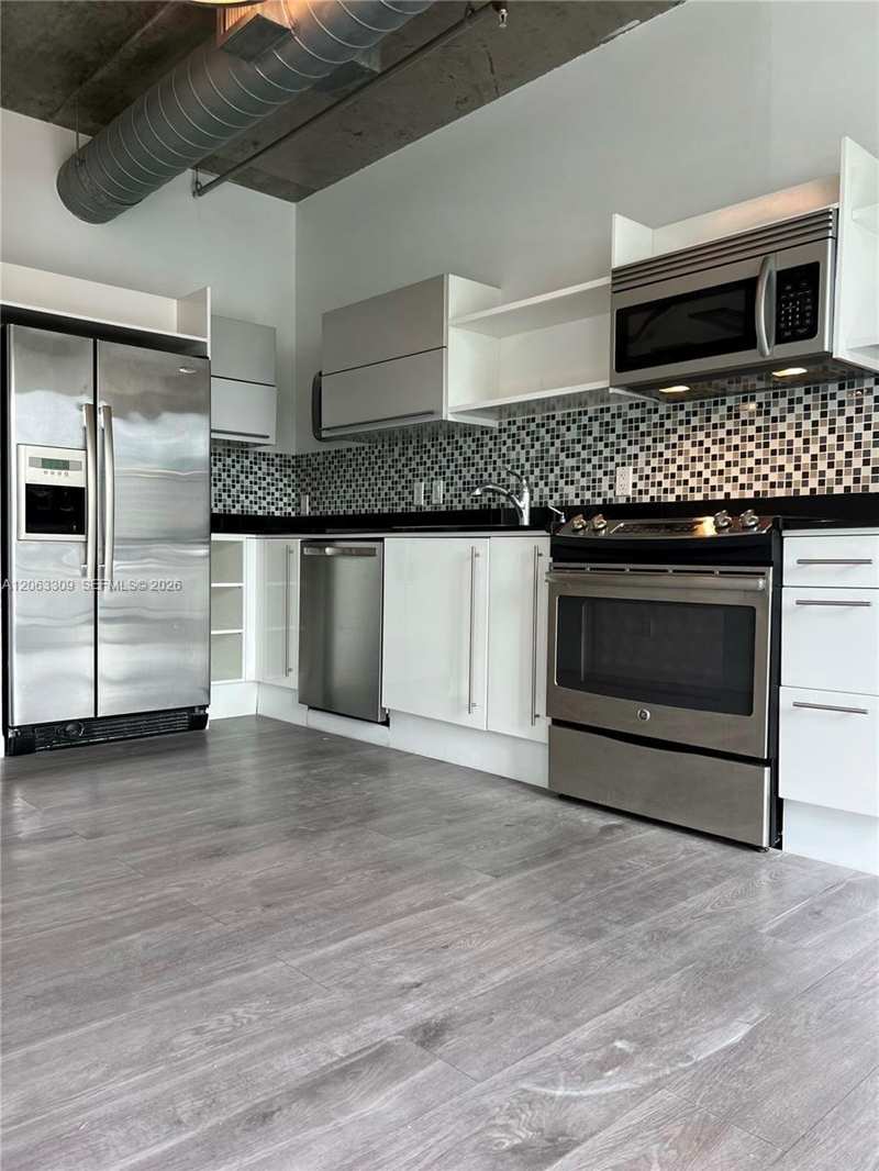 690 SW 1st Ct # 1210, Miami FL 33130