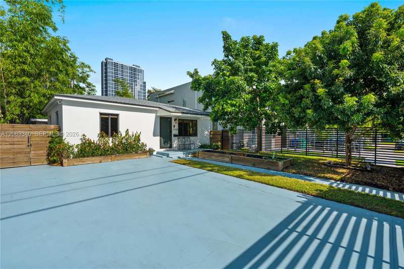 3134 Carter St # 1, Miami FL 33133