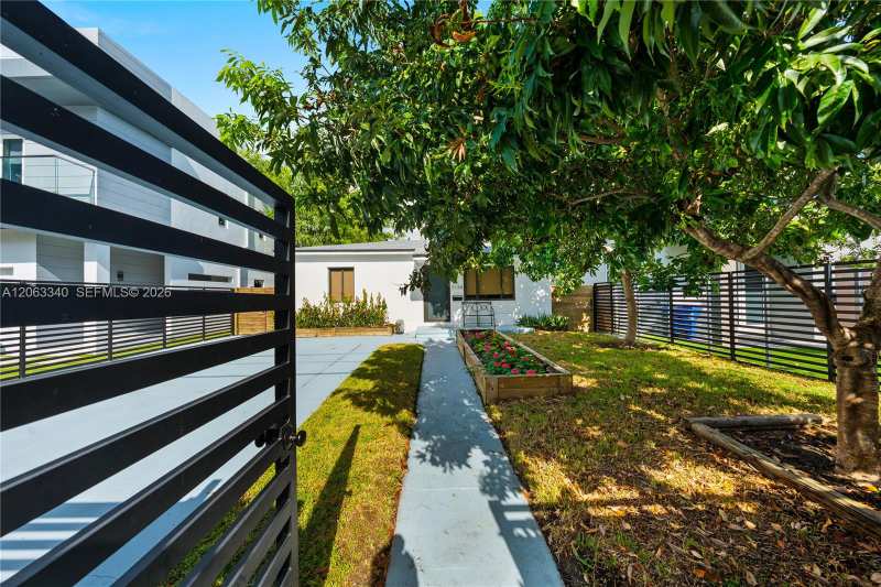 3134 Carter St # 1, Miami FL 33133