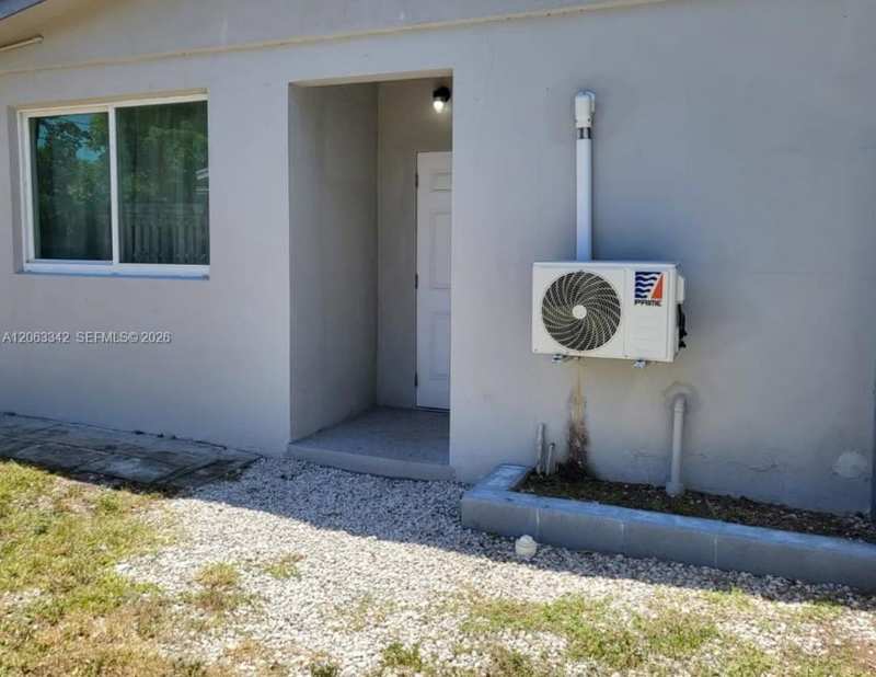3700 NE 13th Ter # 1, Pompano Beach FL 33064