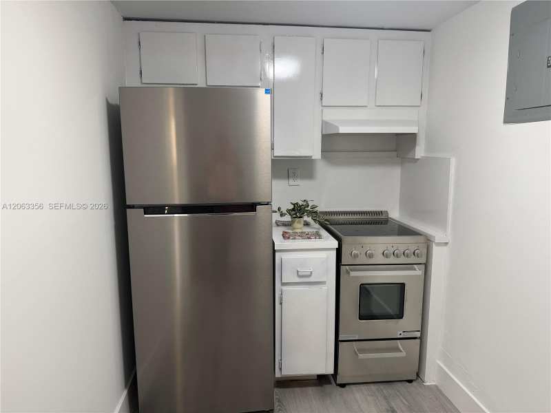 6980 NW 186th St # 423A, Hialeah FL 33015