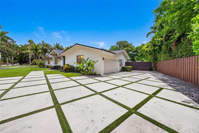 17701 SW 87th Ave, Palmetto Bay FL 33157