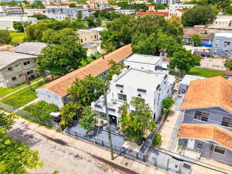128 NW 9th Ave # 7, Miami FL 33128