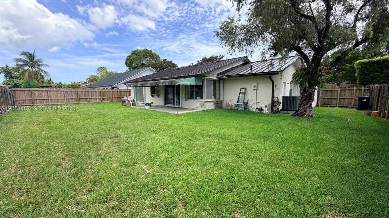 13325 SW 100th Ter, Miami FL 33186