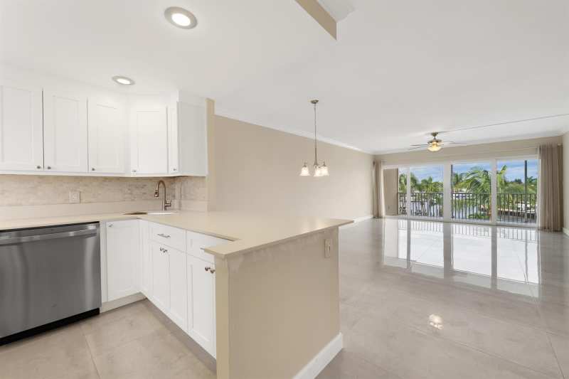 400 N FEDERAL Highway # 408, Deerfield Beach FL 33441